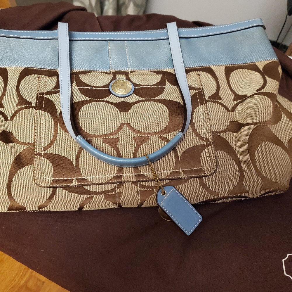 Coach shoulder bag
